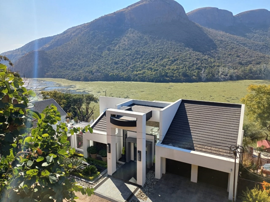 4 Bedroom Property for Sale in Kosmos North West